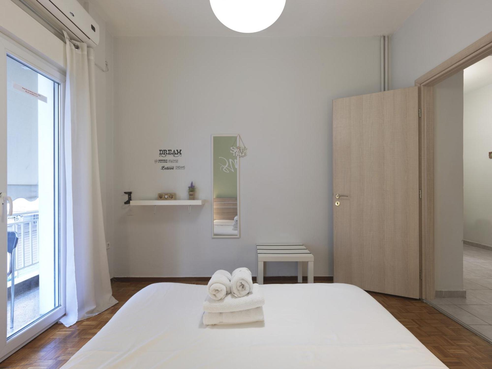 Cozy Athenian One Bd, Pistachio Charm * Athen